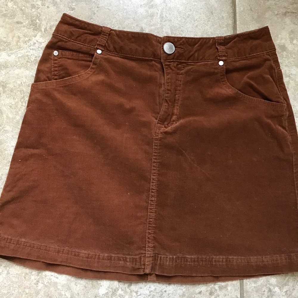 Brown small high rise skirt